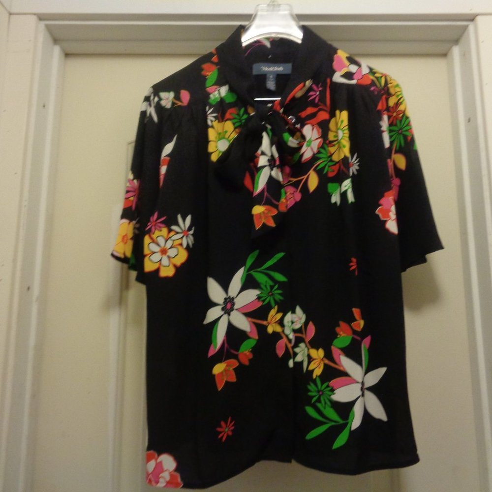 BOW MODCLOTH VINTAGE INSPIRED FLOWERS BOW BLOUSE M